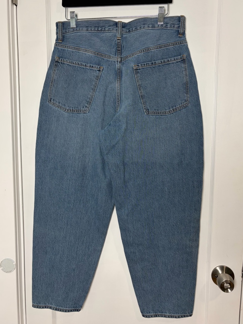 Old Navy Extra High Rise Balloon wide leg Jeans - Picture 7 of 16